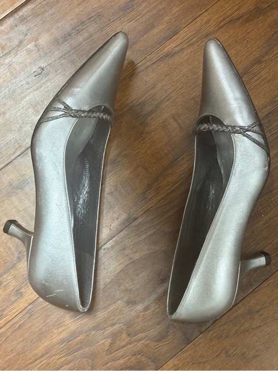 Stuart Weitzman Pointed-Toe Metallic Flats - Silver Gray - Picture 3 of 7